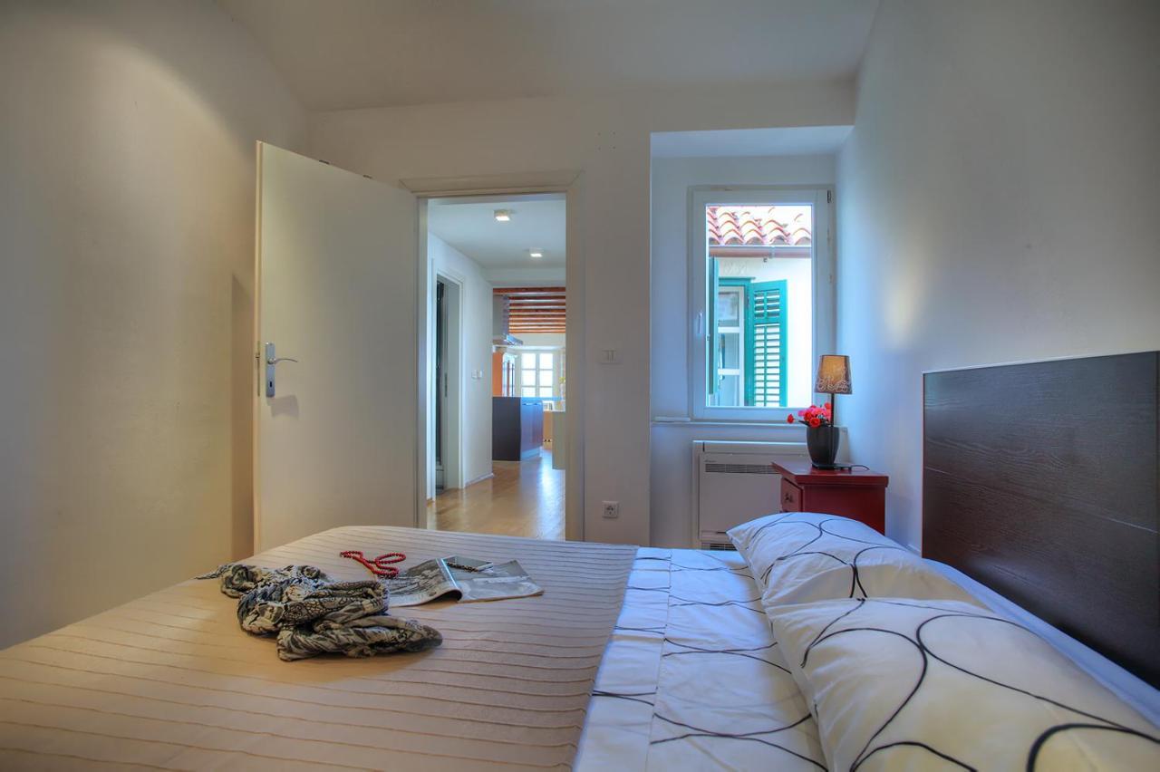 Casa Marina Apartments Sibenik Bagian luar foto
